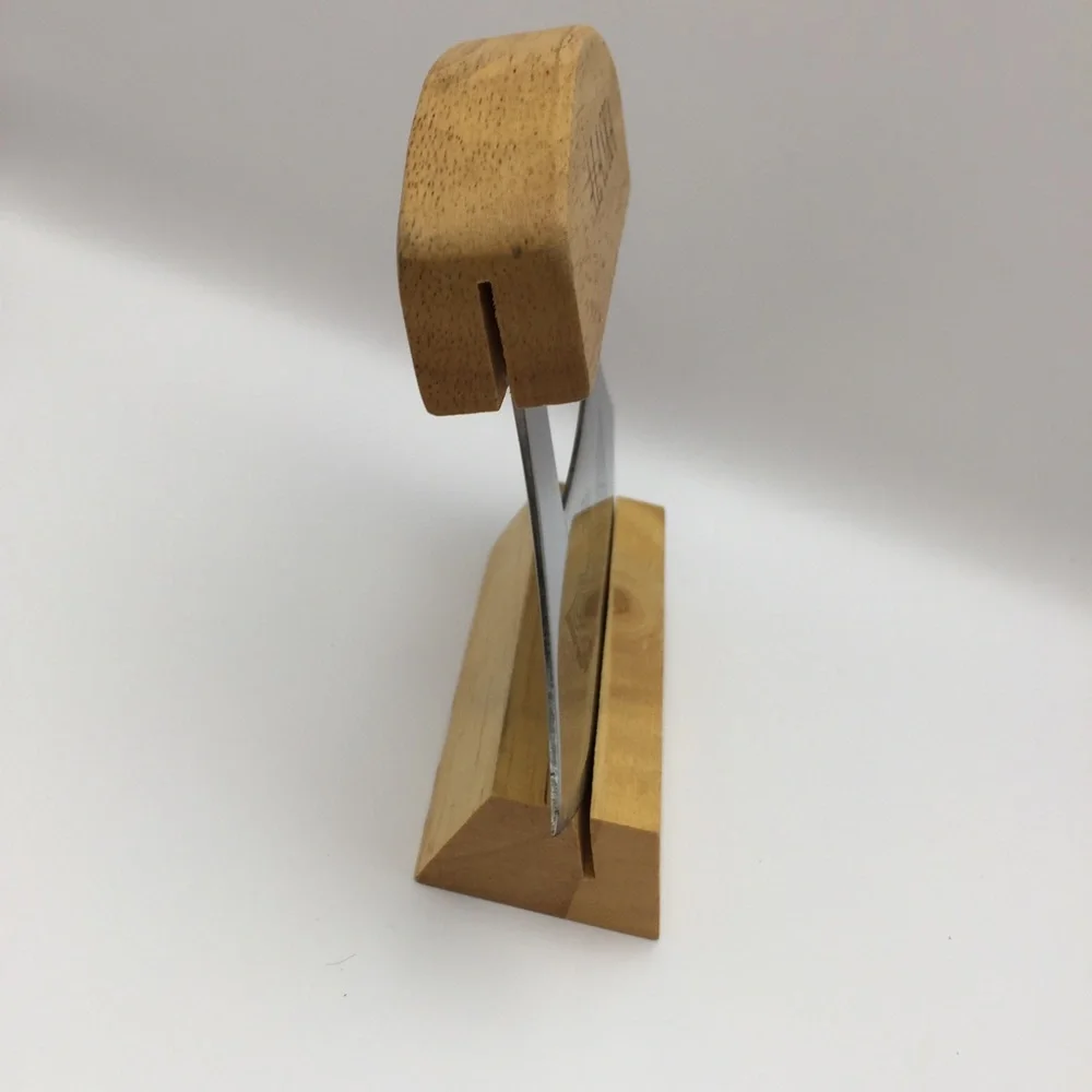 Alaskan Ulu Knife with Stand